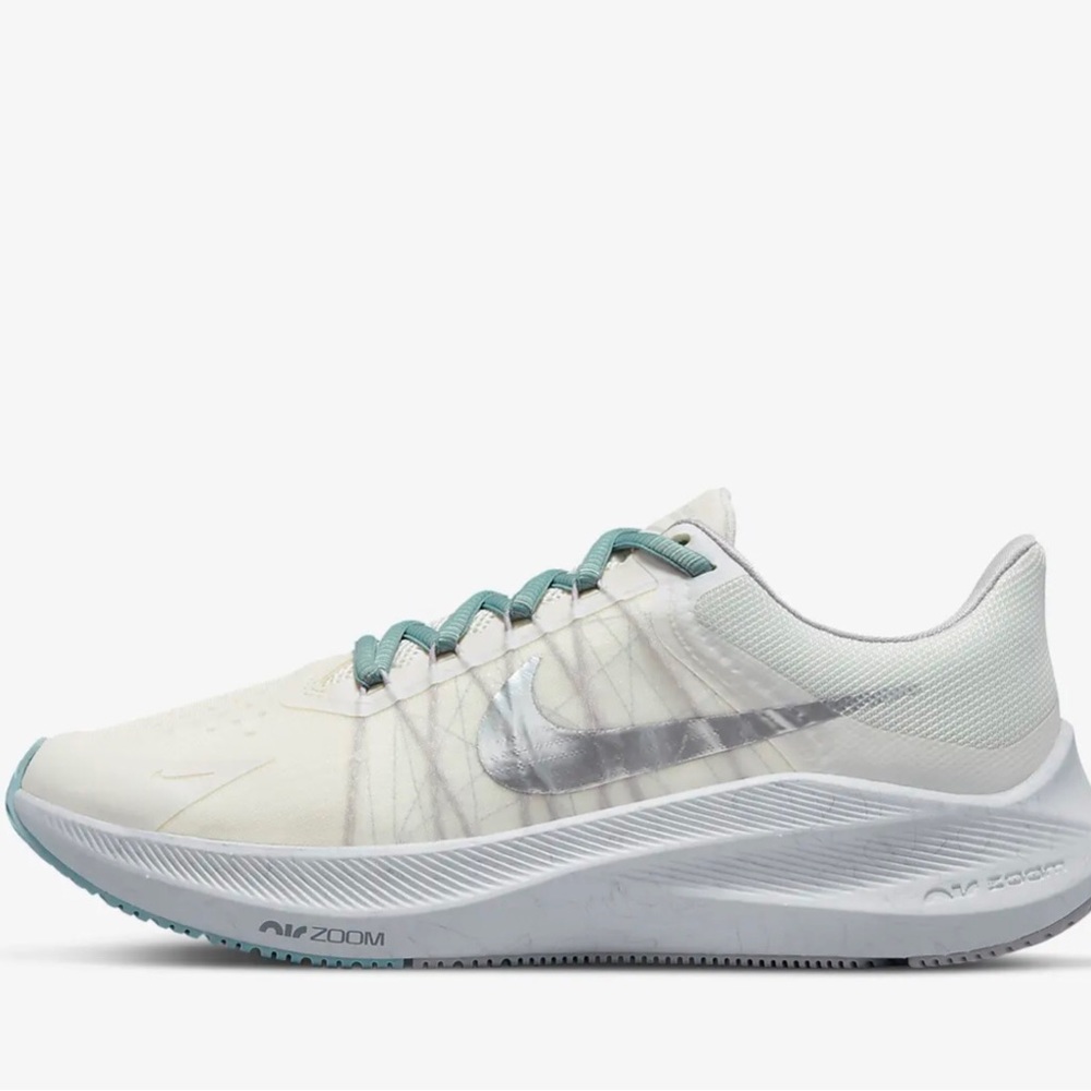 NWT Nike Zoom Winflo 8 Unisex platinum tint/Black-White size 10.5 Secure Support